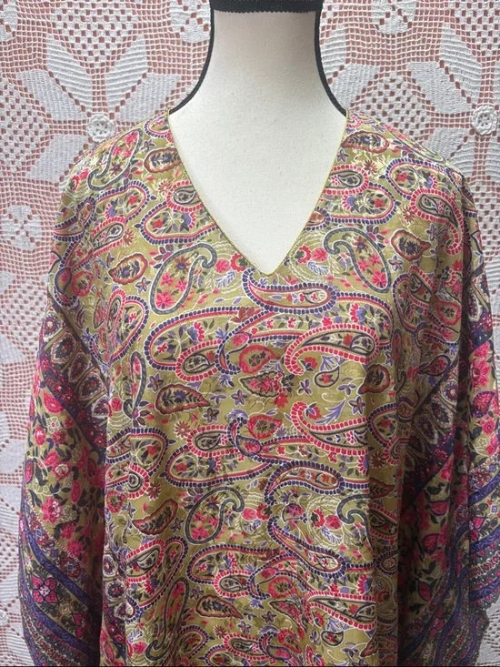 Bellamaya Paisley Caftan Dress | Boho Lounge - Picture 3 of 11